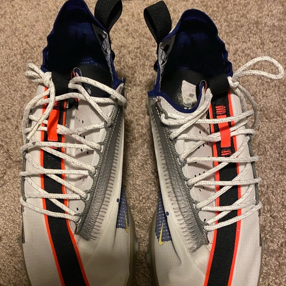 Nike sneakers . Size 8.5 US - Picture 3 of 6